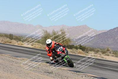 media/Dec-07-2025-CVMA (Sun) [[3e7d2de5dc]]/Race 4-Supersport Middleweight/